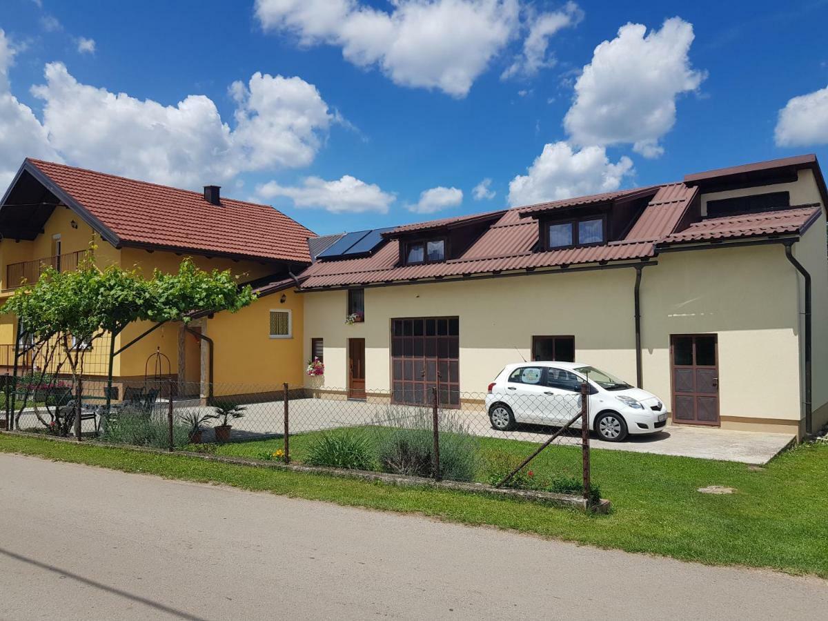 Apartman Diva Оточац Екстер'єр фото