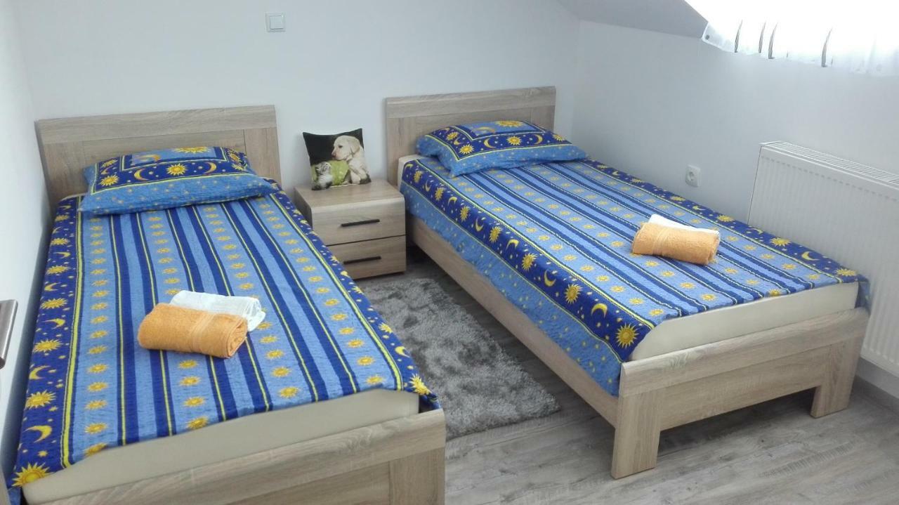 Apartman Diva Оточац Екстер'єр фото